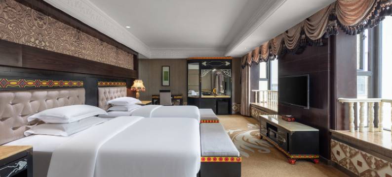 凉山风情大酒店(西昌月亮湖湿地公园店)图片