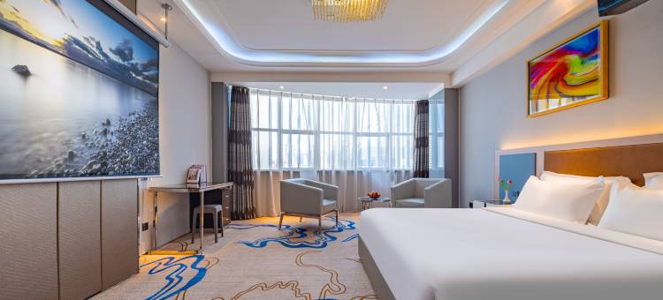 深蓝数码酒店(烟台火车站滨海广场店)图片