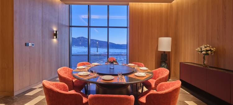 阿勒泰禾木希尔顿酒店图片