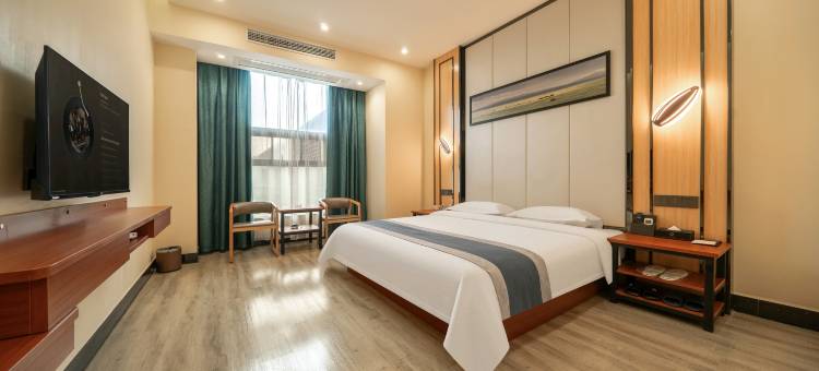 海宸大酒店(防城港高铁北站店)图片