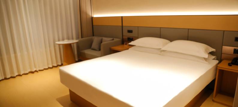 民乐栖悦酒店图片