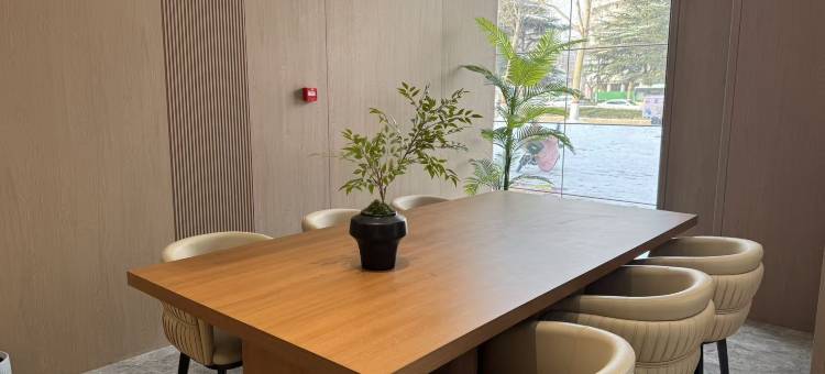 漫桔酒店(中原万达二砂地铁站店)图片