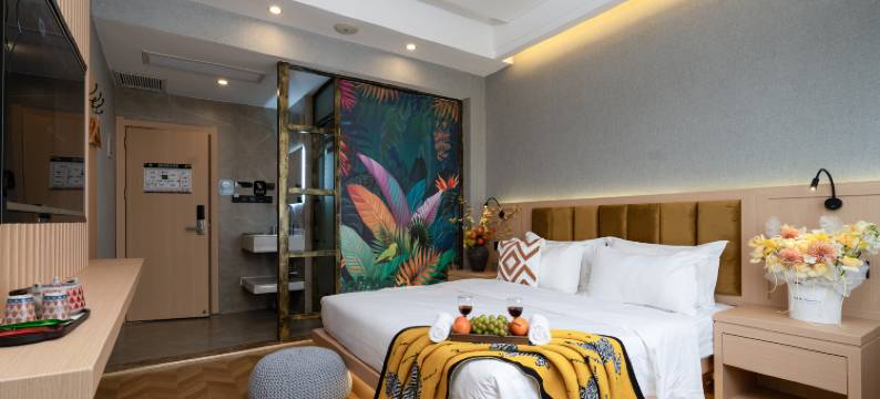 山禾里酒店(昭通威信环城西路店)图片