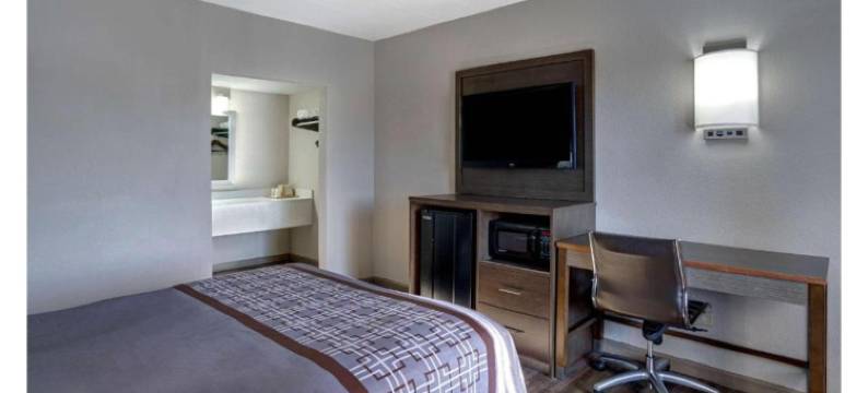 北卡罗莱纳伯灵顿 6 号汽车旅馆(Motel 6 Burlington, NC)图片