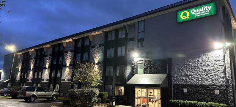 埃弗里特凯艺套房酒店(Quality Inn & Suites Everett)图片