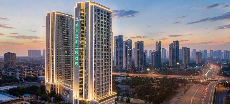 畅洋湿地公园酒店(襄阳汉江卧龙大桥店)图片