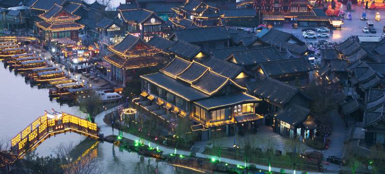 鹿鸣湖畔民宿(开封清明上河园万岁山武侠城店)图片