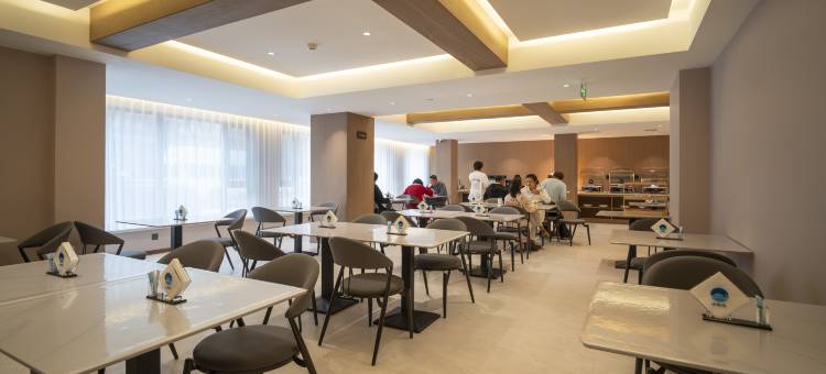 小鲸鱼酒店(长兴岛长琴海岸店)图片