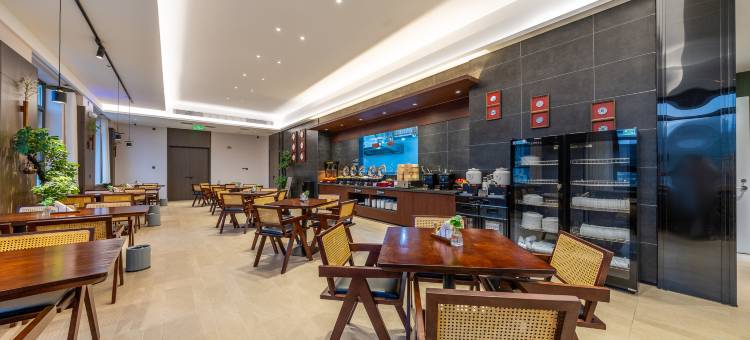 文华丽景·欢住酒店(人民公园·岷州不夜城店)图片