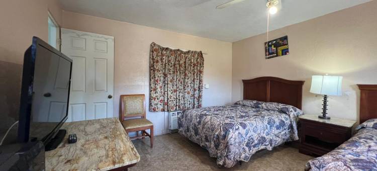冬季避风港赛普拉斯旅馆，靠近威尔士湖 I 4(Cypress Inn Winter Haven Near Lake Wales I 4)图片