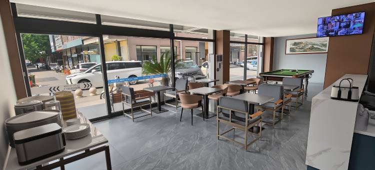 轻住酒店(滕州站新兴路步行街店)图片