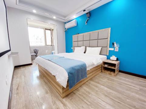 云朵客栈(西青大学城店)