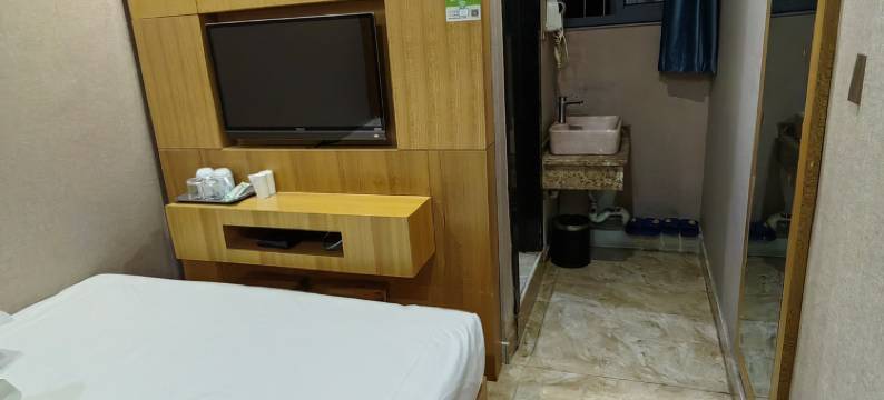 悦莱智慧酒店(岳麓山溁湾镇地铁站店)图片