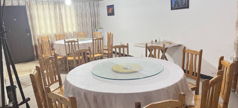 泸定老地方农家乐园图片