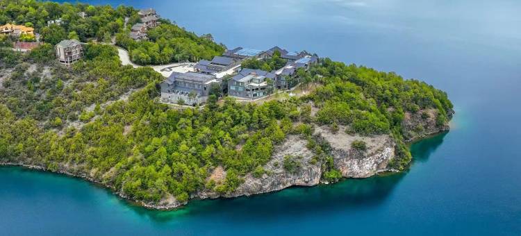 泸沽湖银湖岛大酒店图片