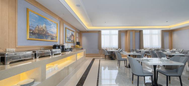 维也纳酒店(民权火车站迎宾大道店)图片