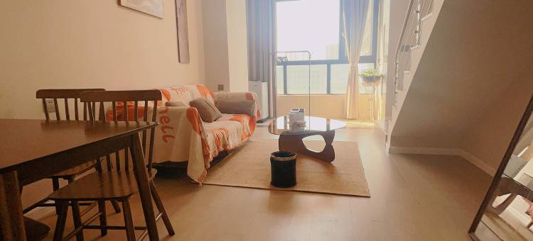 清悠loft轻奢影院公寓(南昌西站店)图片