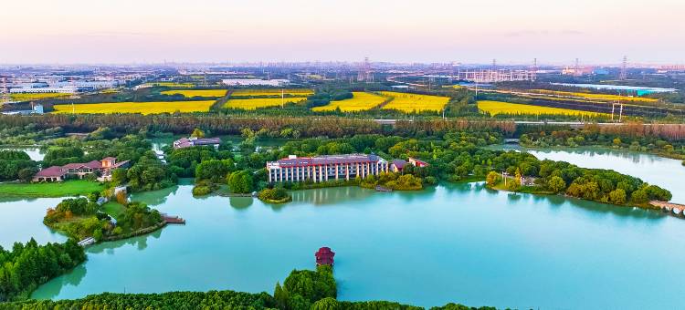 昆山花桥中城假日酒店图片