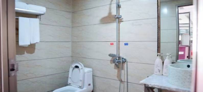 屏山凯旋假日酒店图片