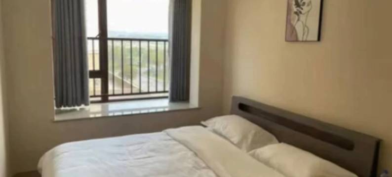 云隐居民宿(雅居乐依云小镇店)图片