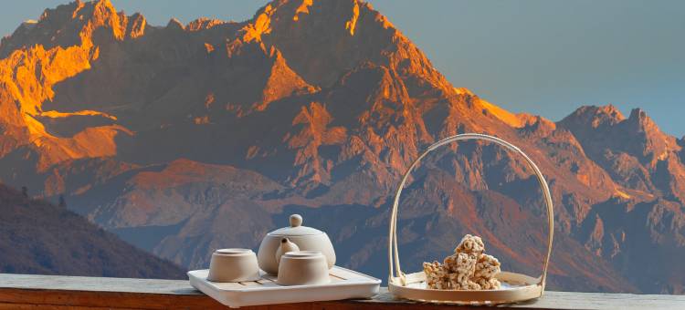 遇涧·遥远的山精品民宿(海螺沟景区店)图片