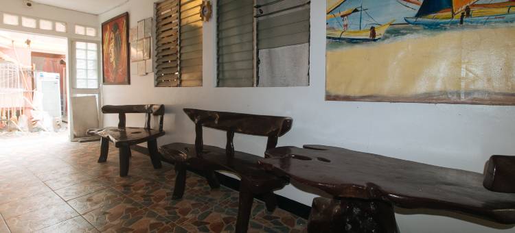 拉奥维耶多别墅(La Oviedo Villas by RedDoorz)图片