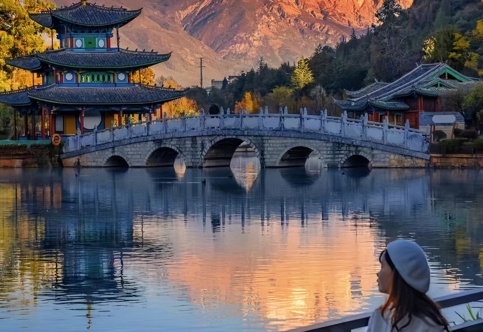 丽江爱在路上客栈外景图