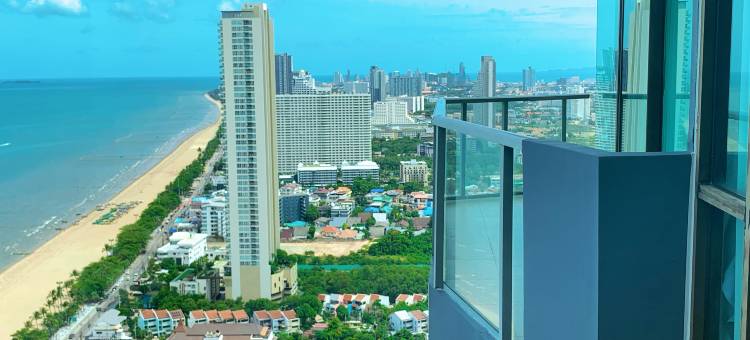 AERAS Beachfront Condominium Jomtien Pattaya图片