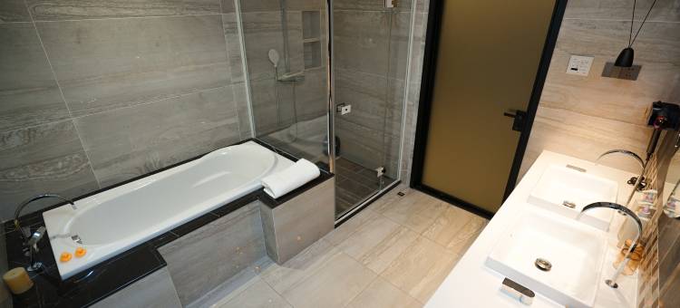 吉林市凇湖民宿(亚泰凇山湖店)图片