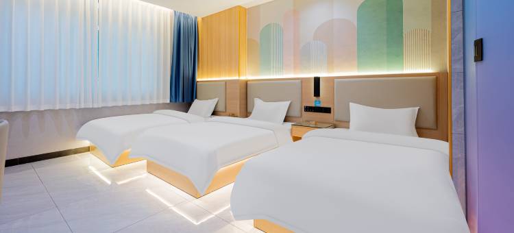 金城智慧酒店(怀集高铁站商业步行街店)图片