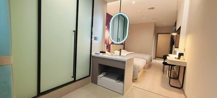 石泉轻悦逸舍酒店图片