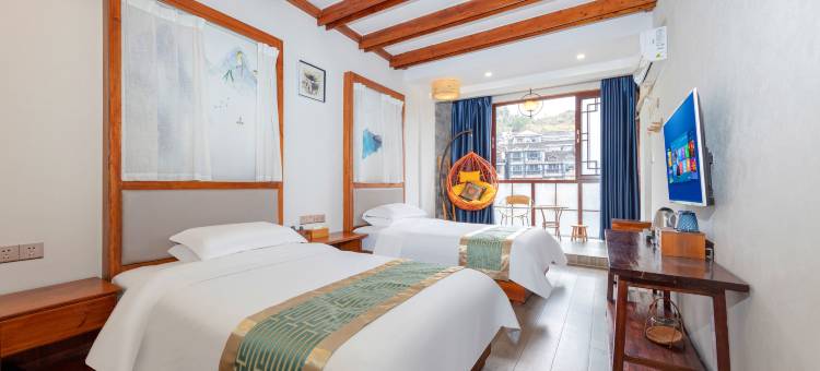 云桥雅居·Life轻奢设计民宿(凤凰古城店)图片