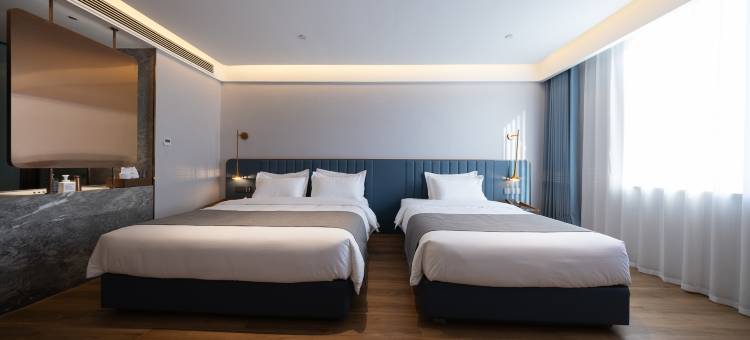 御鼎蓝庭国际酒店(清丰美士嘉广场店)图片