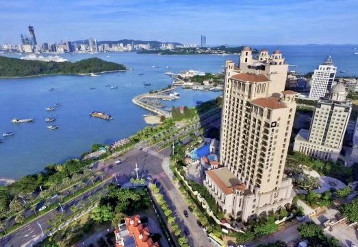 Wyndham Grand Xiamen Haicang Hotel Overview