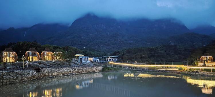 庐山露云娜美时光营地图片