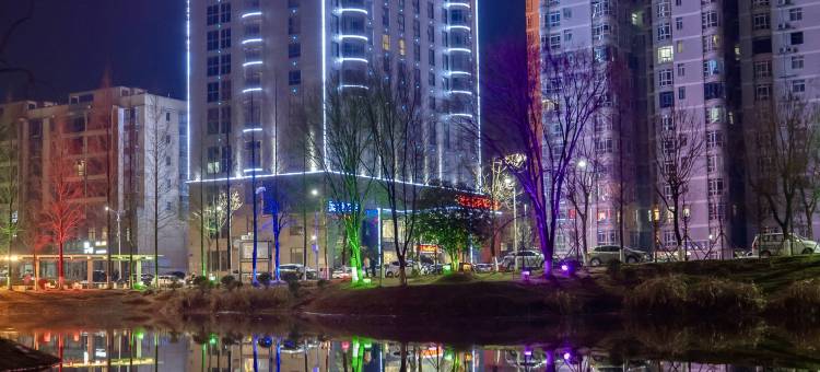 聚点电竞酒店图片