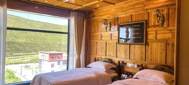 色达珠日大酒店(金马广场店)图片