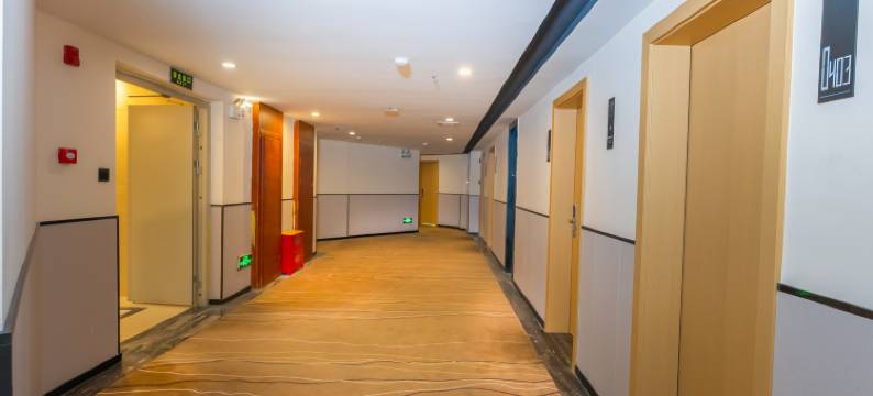 便捷城市酒店(遂川县政府步行街批发城店)图片