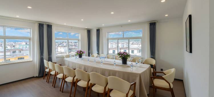 泰辰国际假日酒店图片