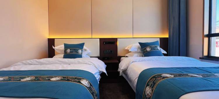 晨雅酒店(开封万岁山大宋武侠城清明上河园店)图片