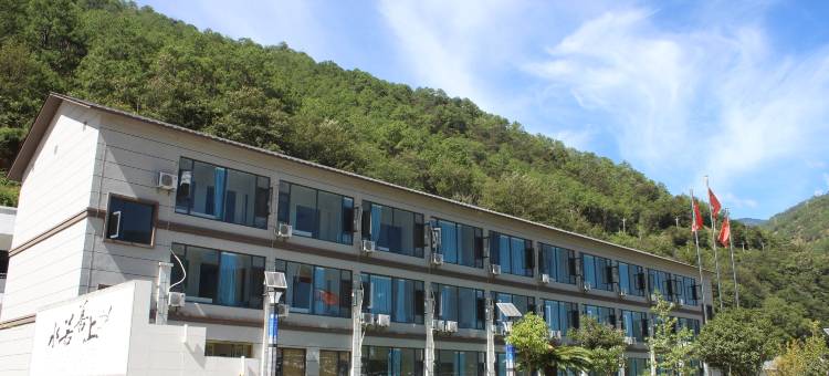 山涧温泉酒店图片
