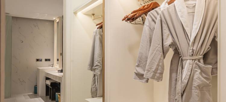 悦享国际酒店(总部基地地铁站店)图片