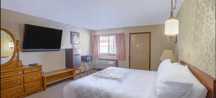 OYO 爱之酒店在莫霍克辛湖 WI 托马霍克(Love Hotels Tomahawk by OYO at Lake Mohawksin WI)图片