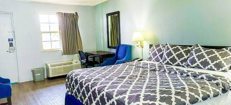 OYO 麦迪逊维尔 I-69 快乐住宿汽车旅馆(Happy Stay Inn Madisonville I-69 by OYO)图片