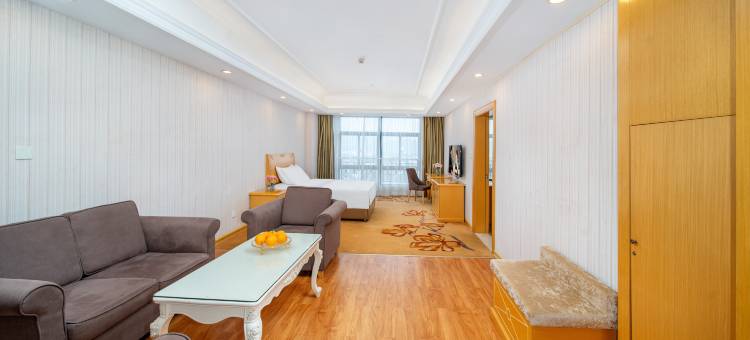 维也纳酒店(灵山六峰山步行街店)图片