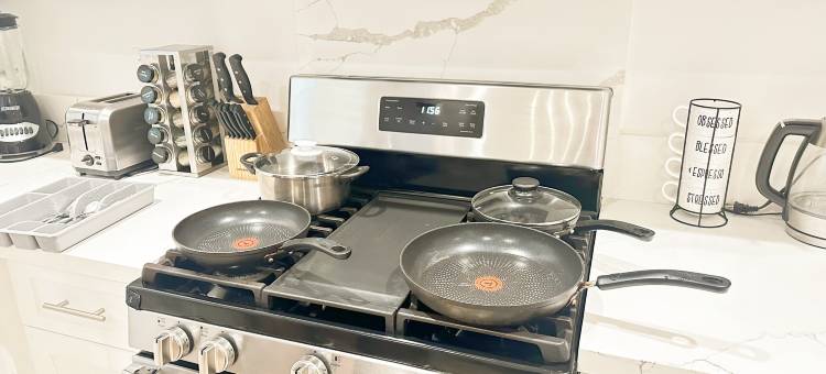 近罗兰岗波莫纳商务两房两卫公寓(near rowland heights pomona 2 bedroom &2 bath Apt)图片