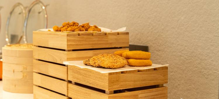 泉都好·泉礼酒店(山东财经大学燕山立交地铁站店)图片