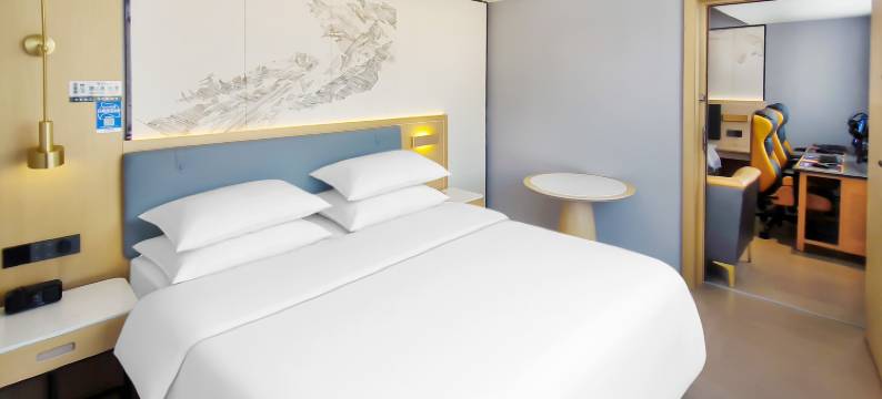 亚信电竞酒店(汕头潮南民生医院店)图片