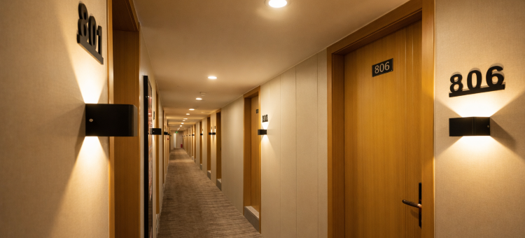 逸能电竞酒店(上海虹桥机场合川路地铁站店)图片