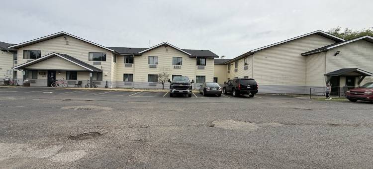 靠近 I 69 的冷水溪Inn & Suites(Coldwater Inn & Suites Near I 69)图片